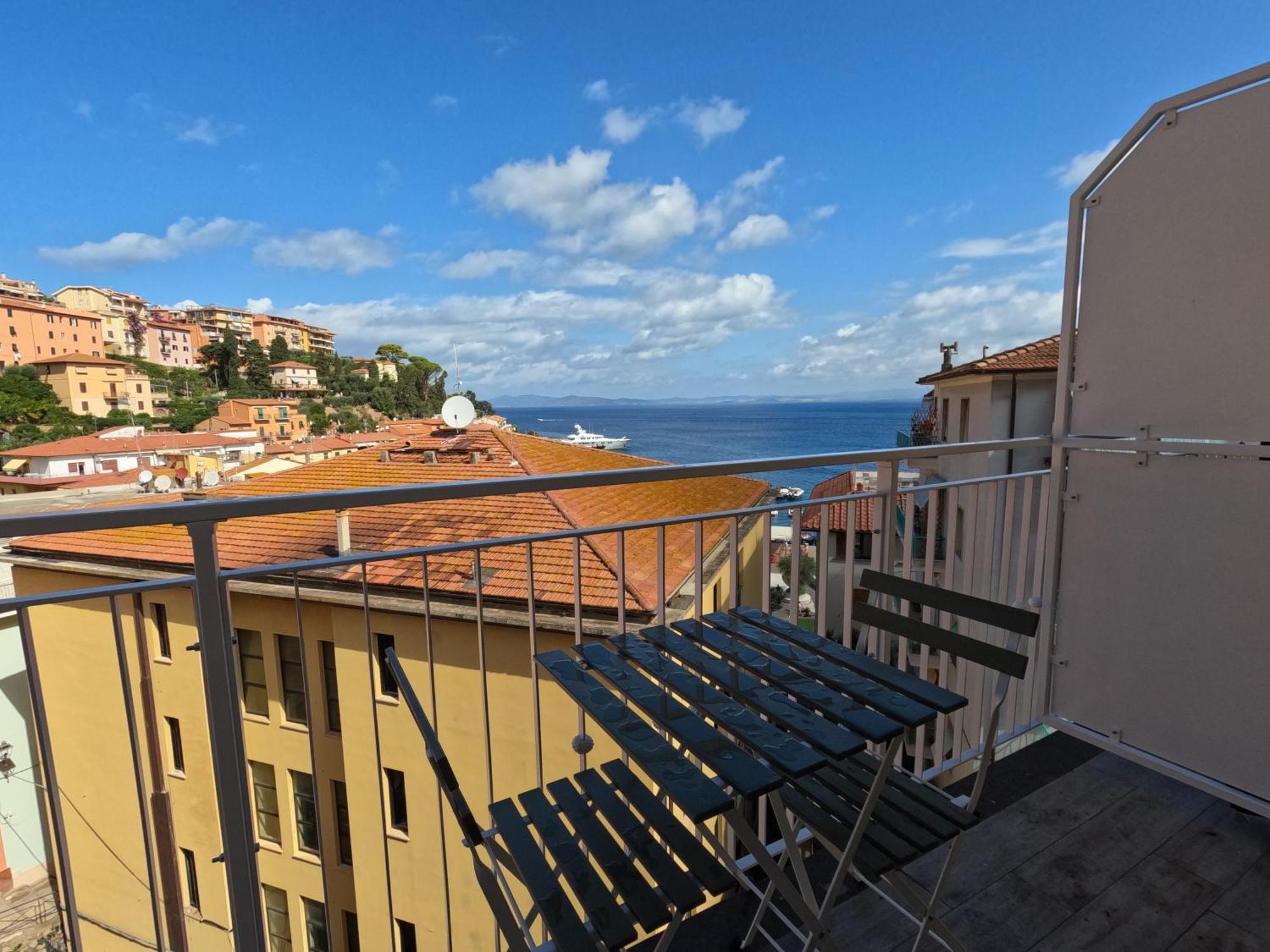 Hotel Week End Porto Santo Stefano  Exterior foto